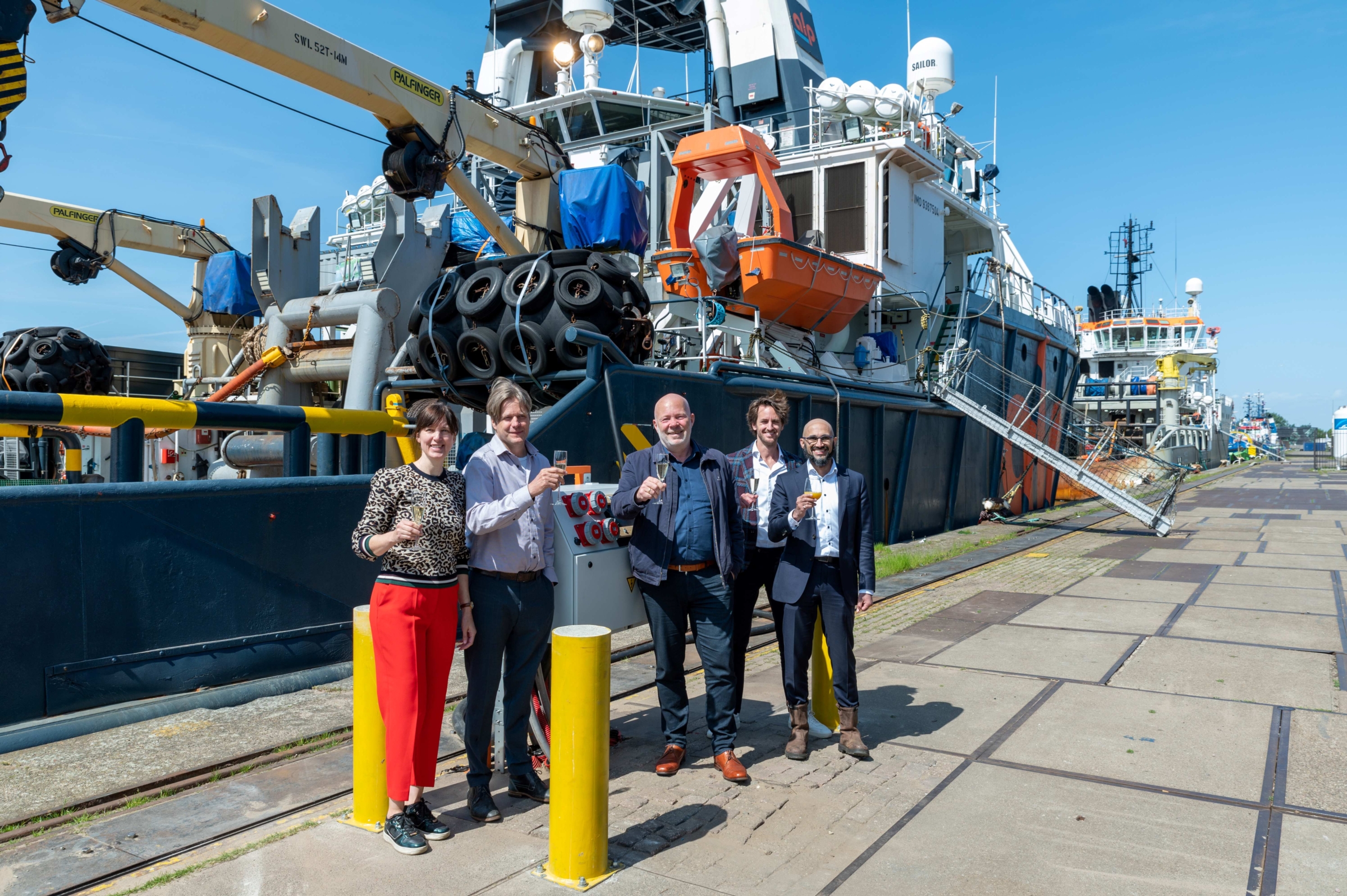 Deputy mayor Robert Simons of Rotterdam opening Royal Roos shore power connection for seagoing vessels at Merwehaven, Rotterdam