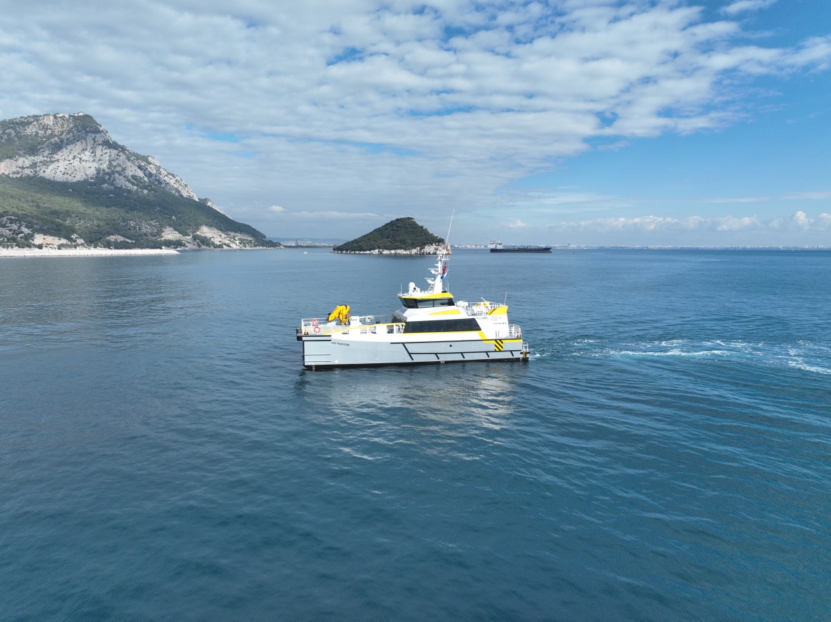 Damen delivers third FCS 2710 Hybrid vessel to Purus