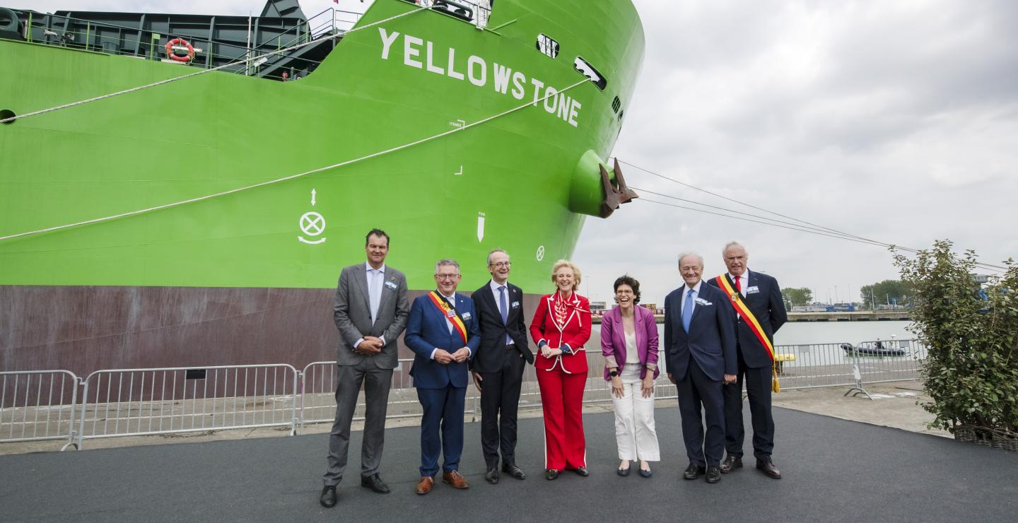 Her Royal Highness Princess Astrid, Princess of Belgium names world’s largest fallpipe vessel ‘Yellowstone’